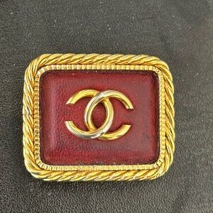 CHANEL Gold-Tone CC Logo Red Enamel Rectangular Pin